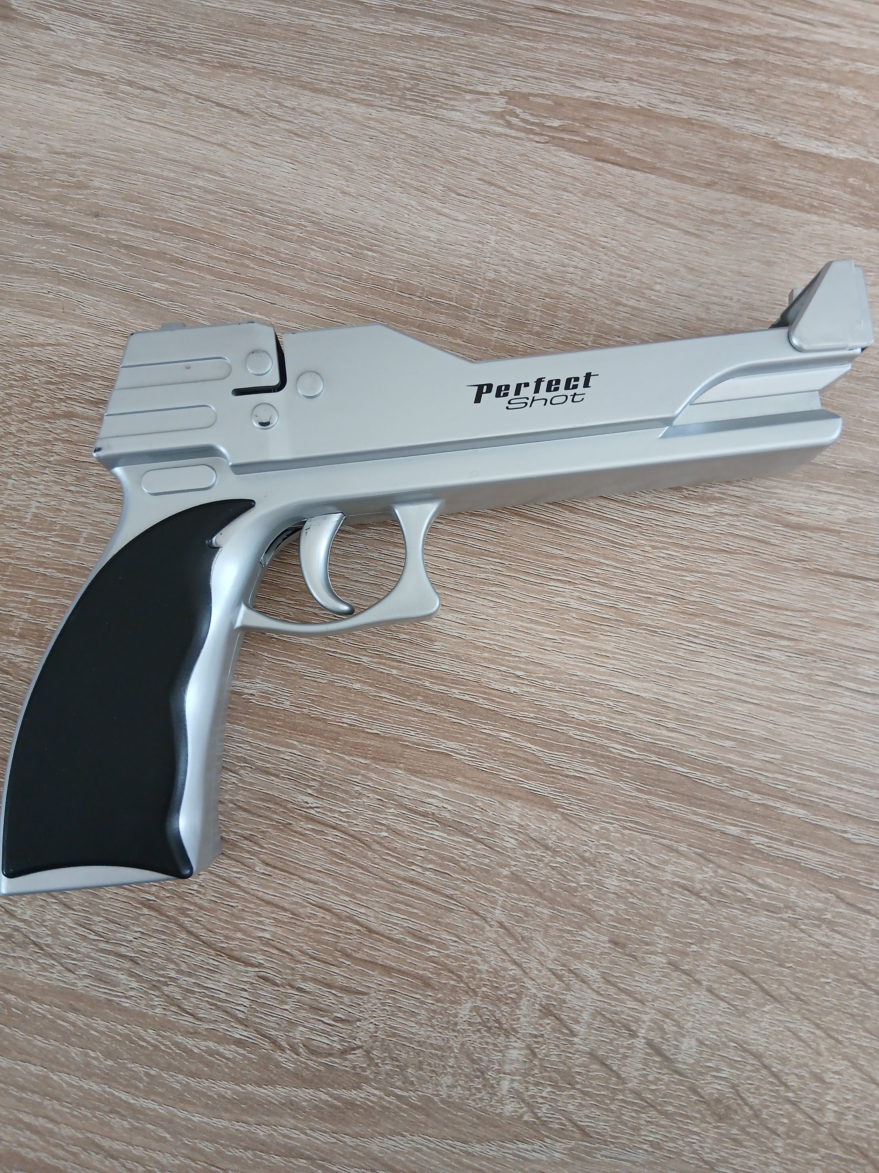 Perfect Shot Pistol Grå og Svart - Nintendo Wii